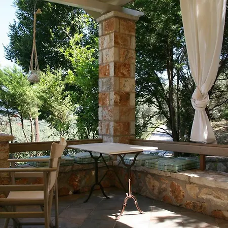 Niko's & Konstantina's Family בית נופש Lefkáda